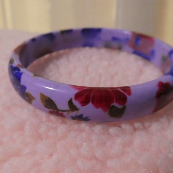 Pretty Lavender Floral Bangle Bracelet - Picture 2 of 6